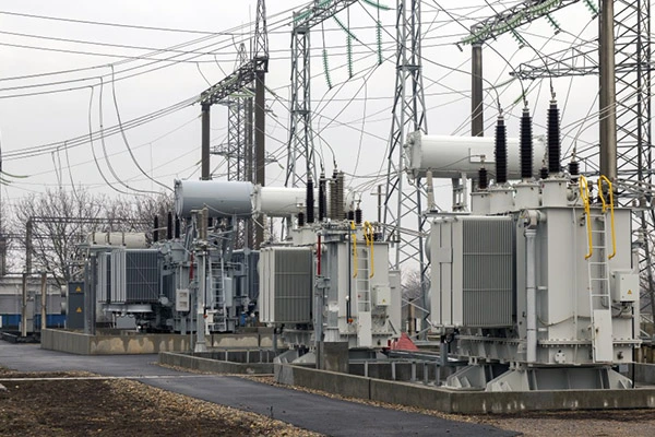 Proč jsou reaktory důležité ve výkonové elektronice a přeměně energie?